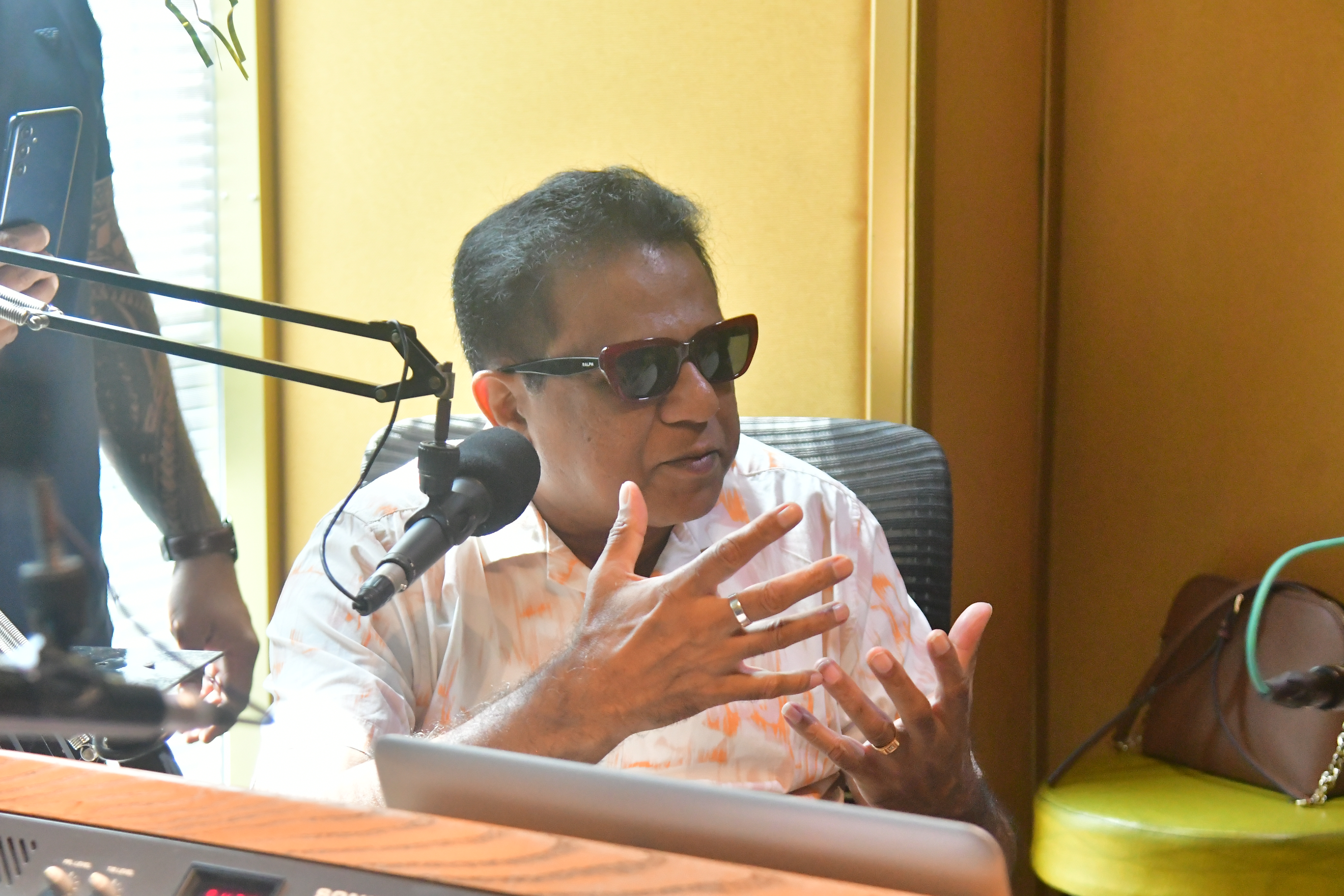 GoldFM